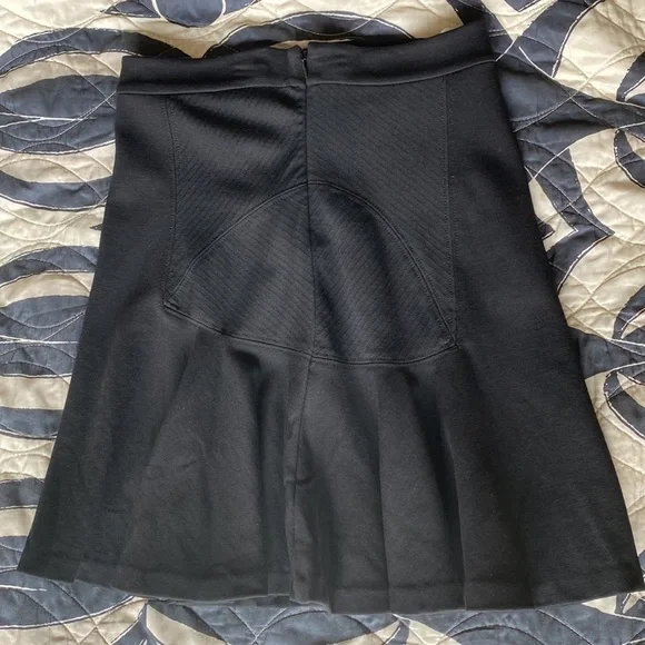 DVF CARLITA KNIT FLARE SKIRT BLACK Size 2 - Picture 4 of 11